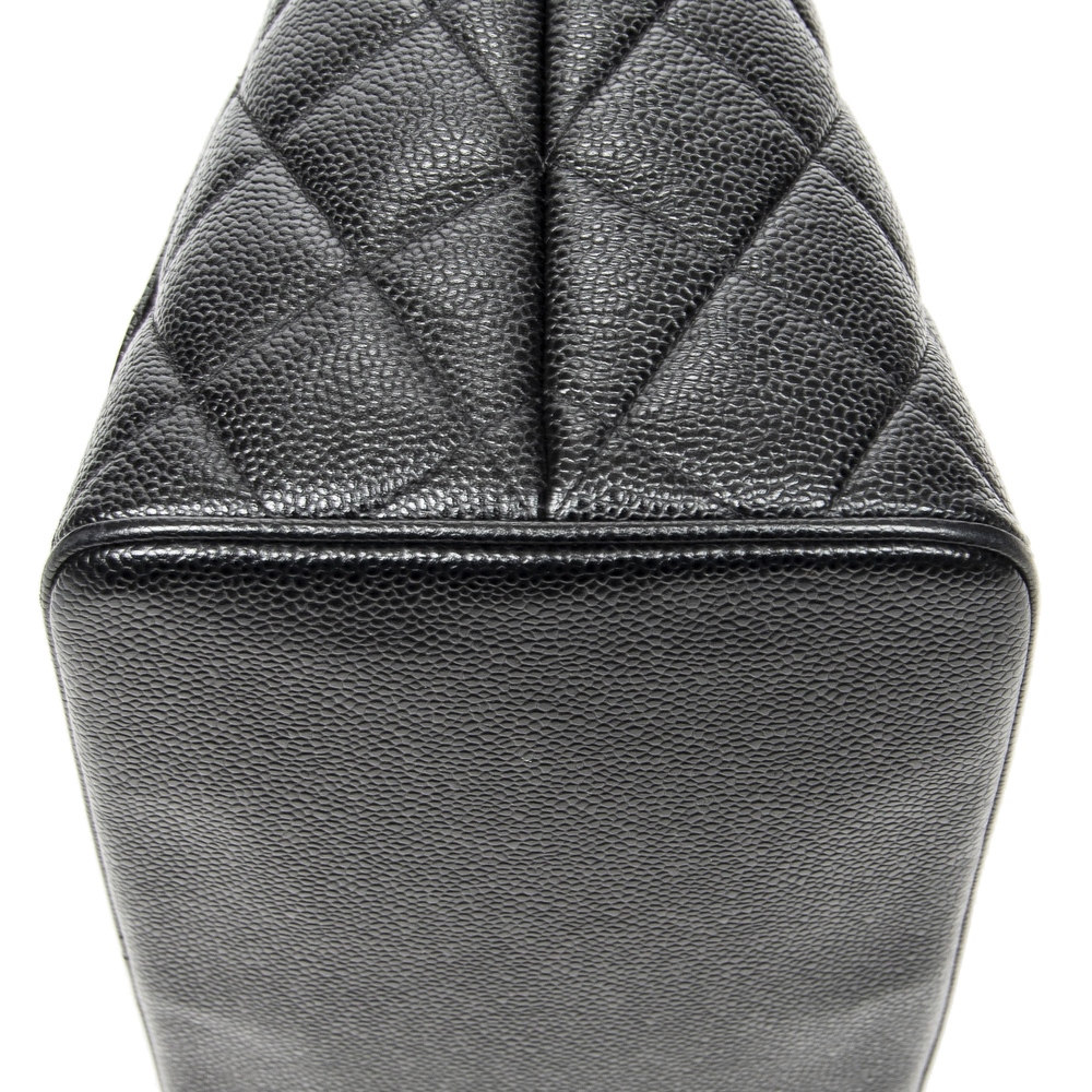 Chanel Timeless Medallion Tote - Picture 7 of 10